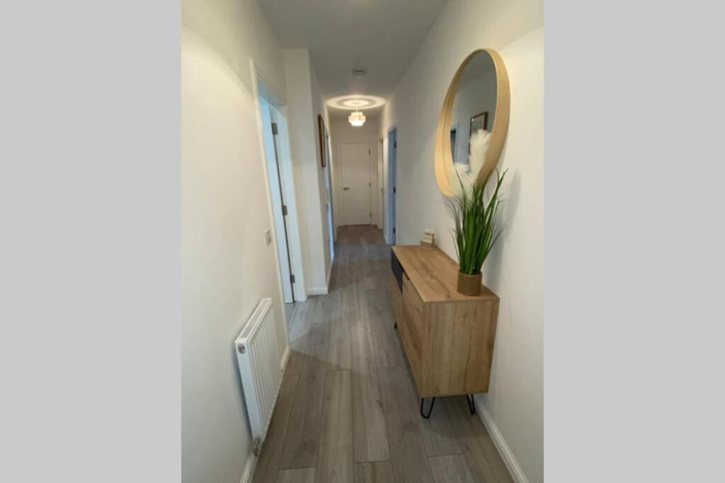 Stunning 2 Bedroom River View Apartment Perth Eksteriør billede