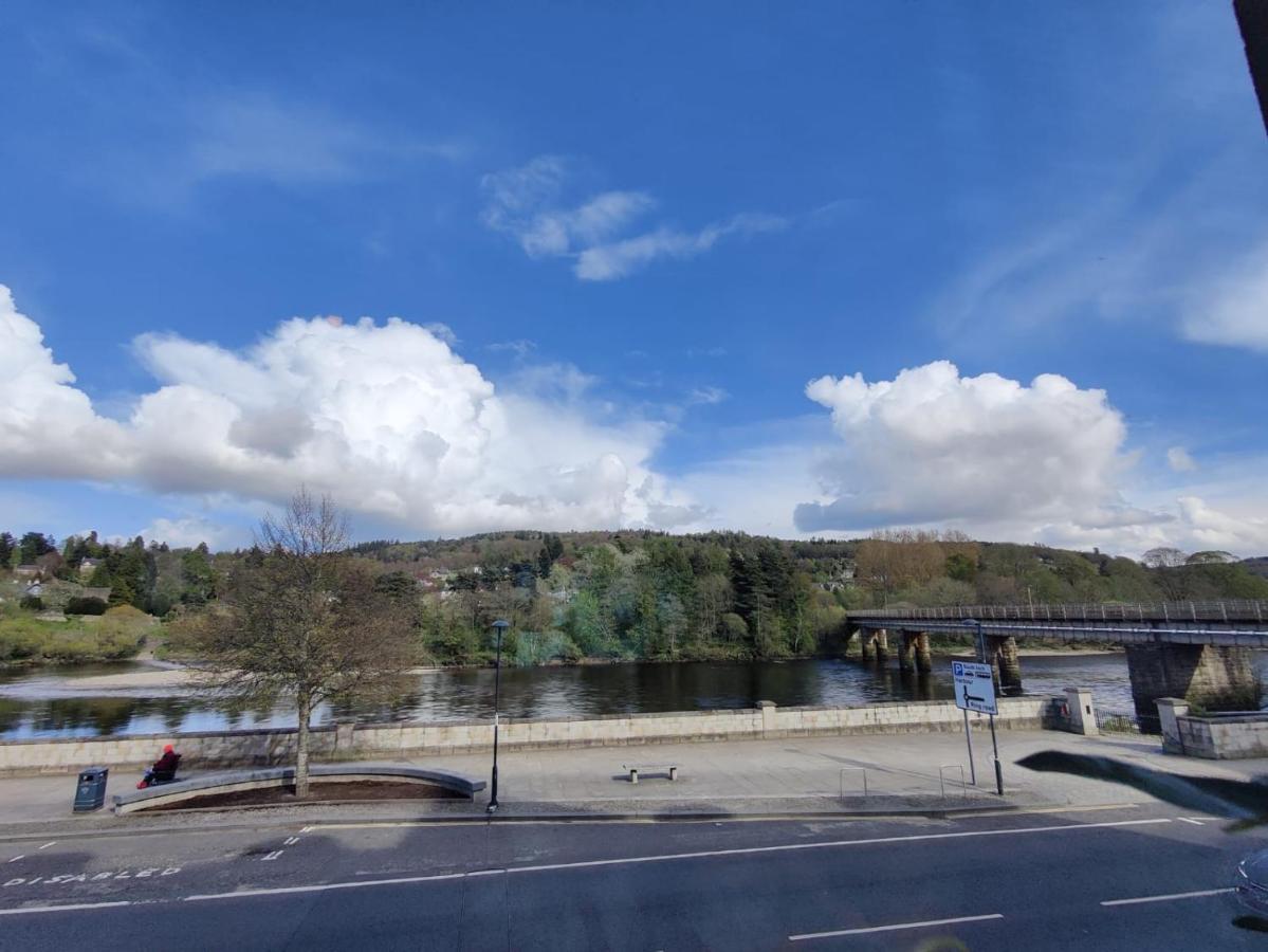 Stunning 2 Bedroom River View Apartment Perth Eksteriør billede