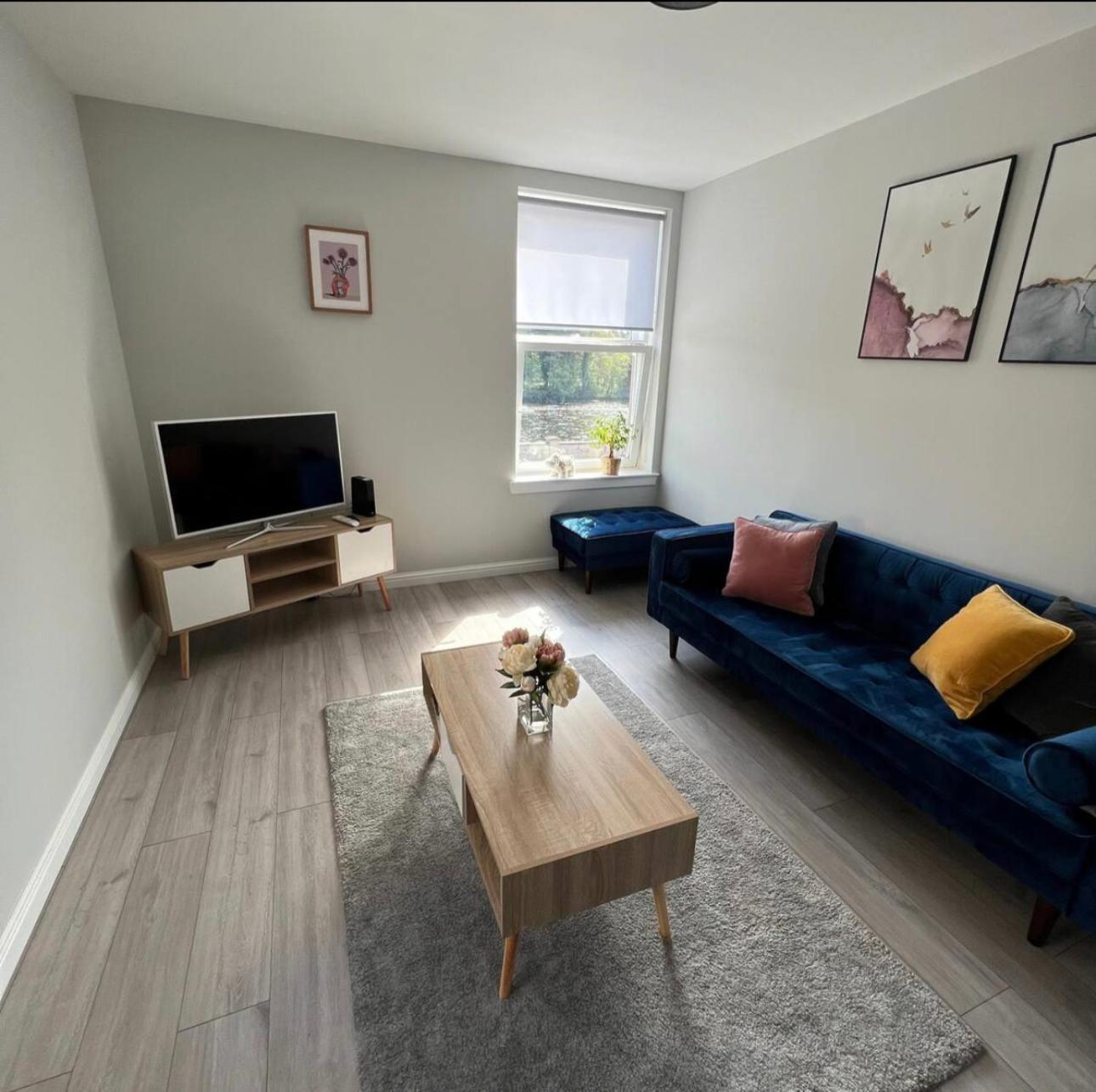 Stunning 2 Bedroom River View Apartment Perth Eksteriør billede
